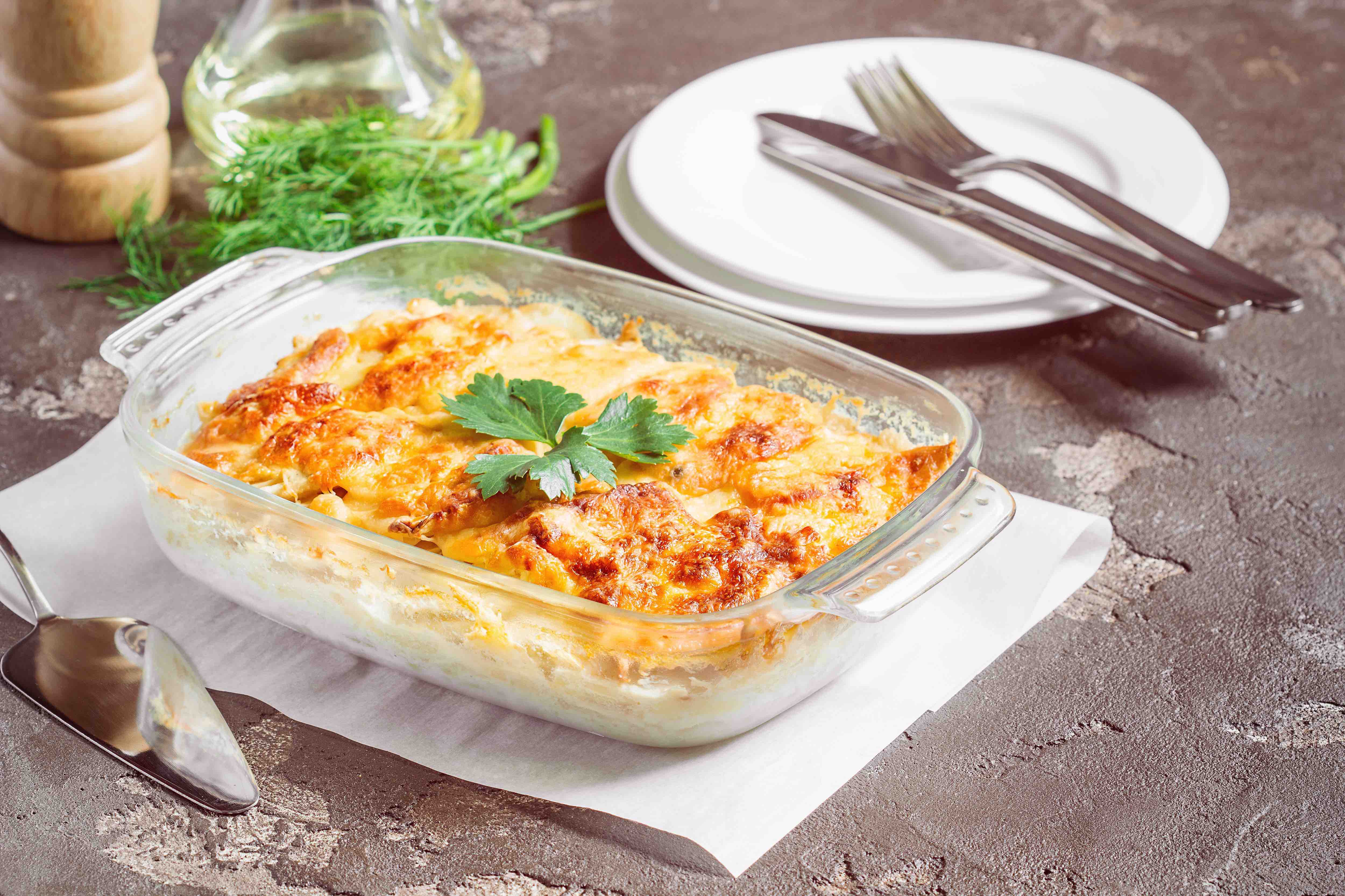 Potato lasagna with mozzarella and ham