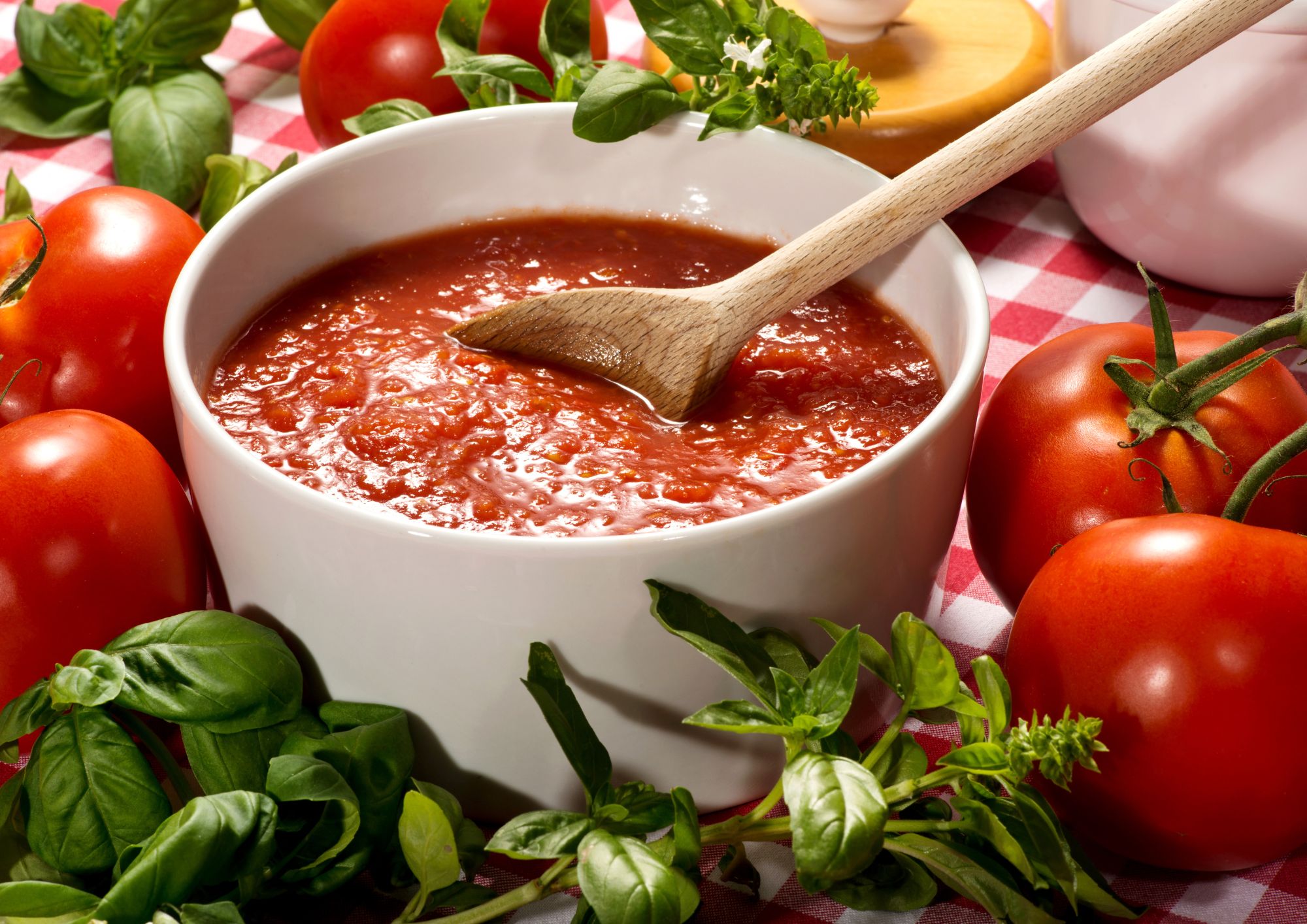 Conserva di salsa di pomodoro fresco