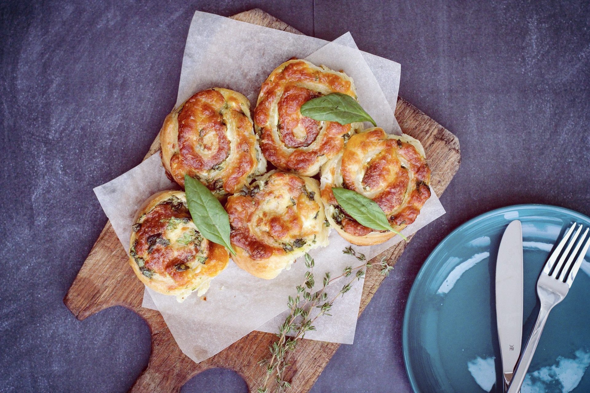 Pinwheels with potato dough and spinach