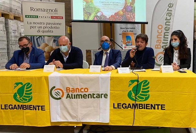 The “Una mano dal campo” eco-solidarity campaign is under way to donate meals to the most vulnerable