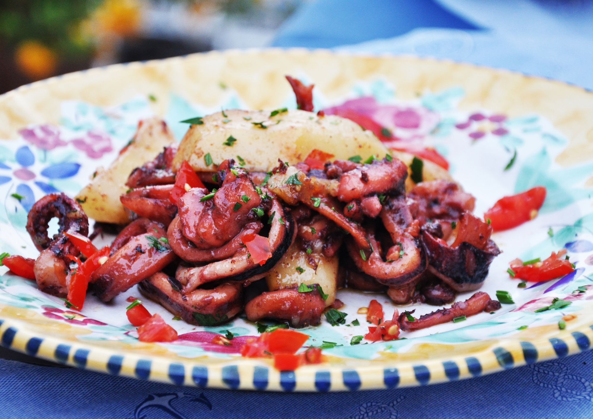 Praiano-style Twister potatoes and squid 