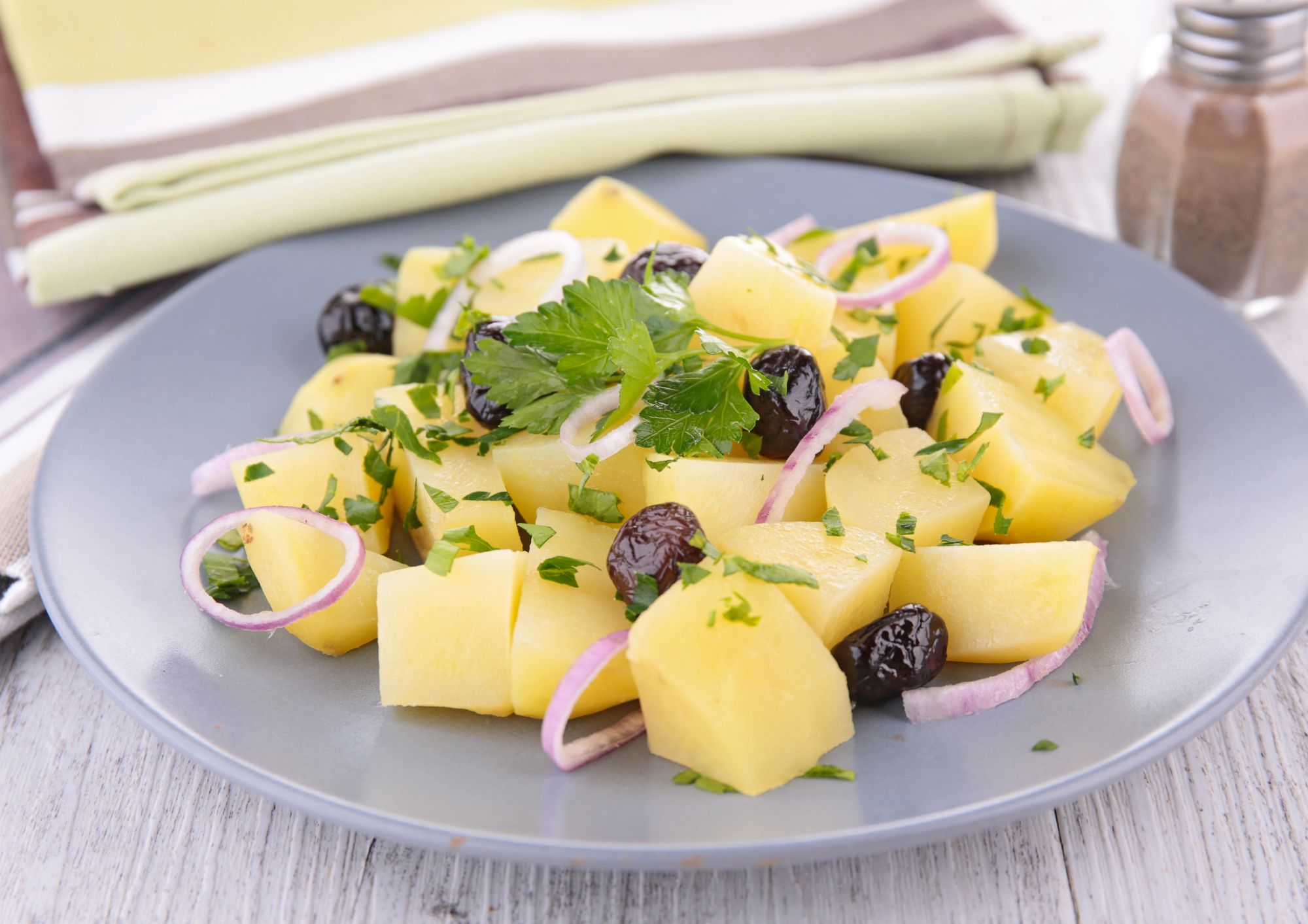 Black olive, red onion and Colomba potato salad