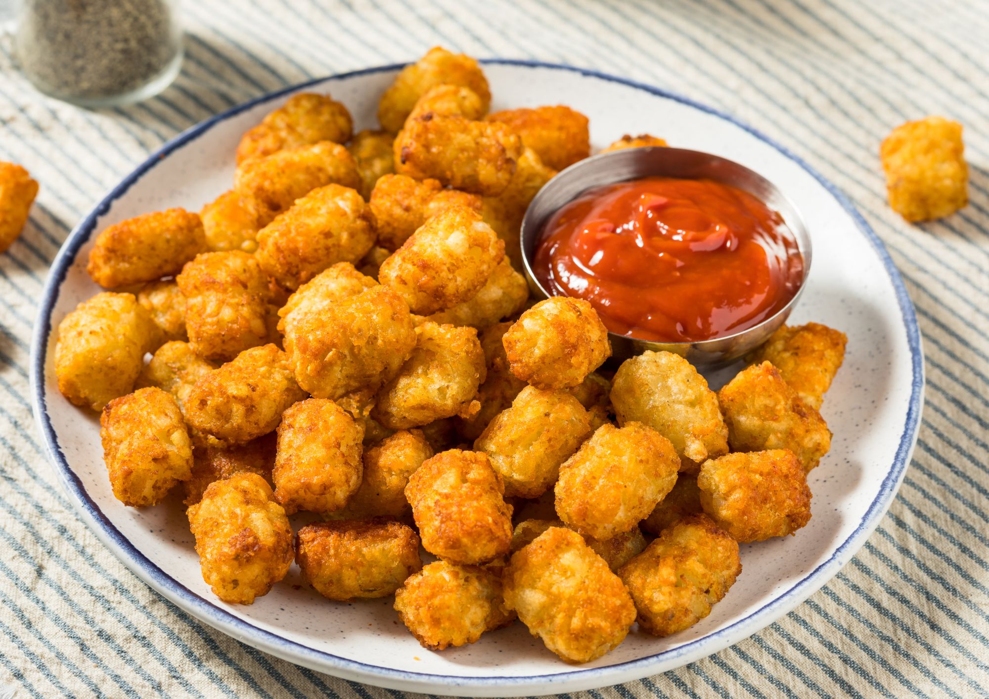 Melrose potato bites with spicy sauce