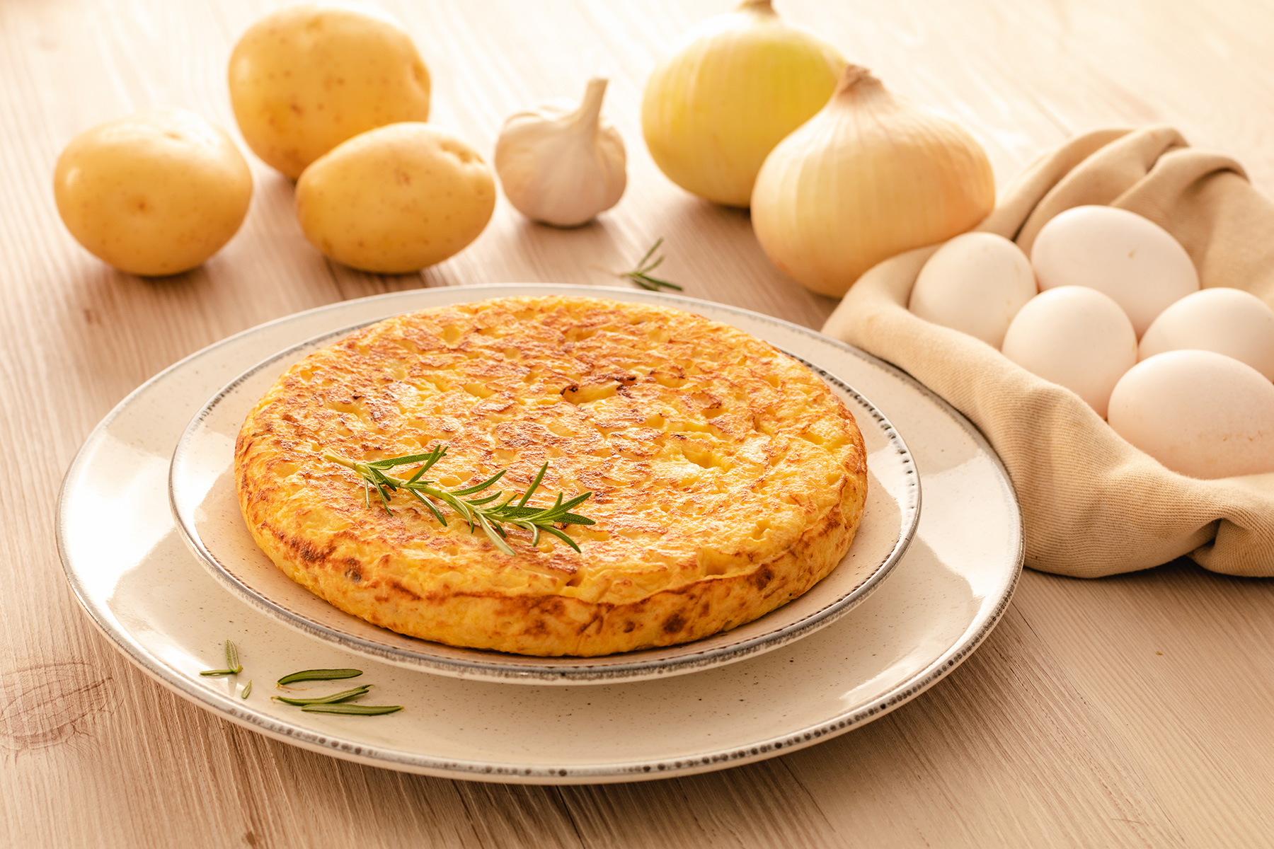 Frittata di patate e cipolle al rosmarino