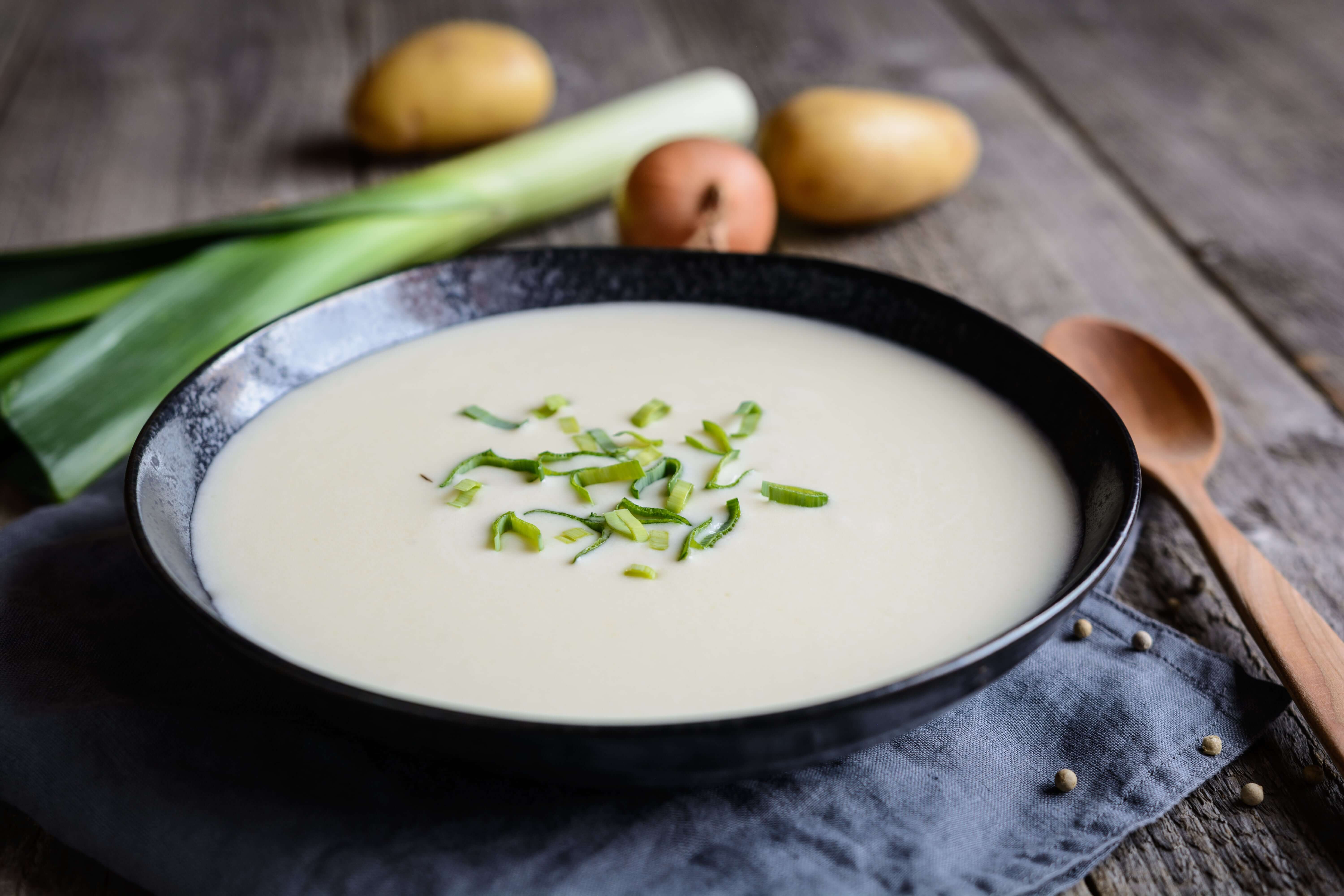 Vichyssoise: creamy cold potato and leek soup