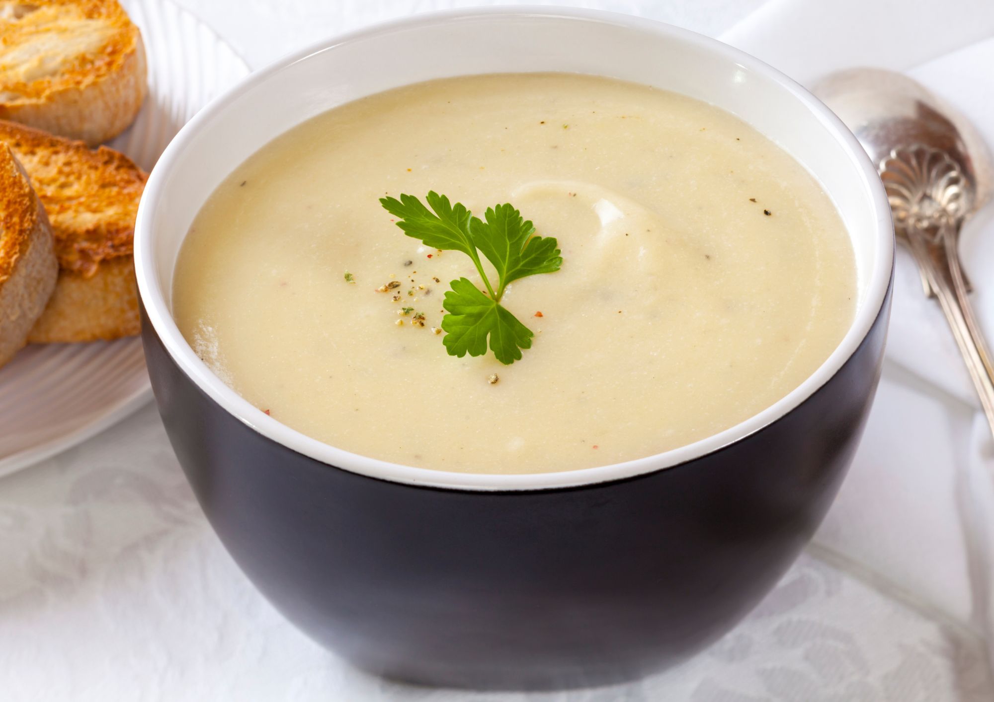 Puréed cauliflower and Twister potato soup