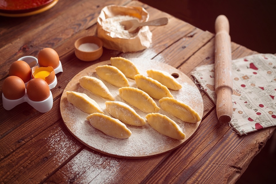 Fan-shaped pasta parcels with potatoes and ricotta